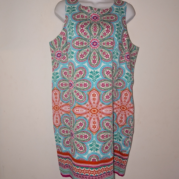 London Times Dresses & Skirts - LONDON TIMES Woman's Sleeveless Floral Shift Dress - Size 14